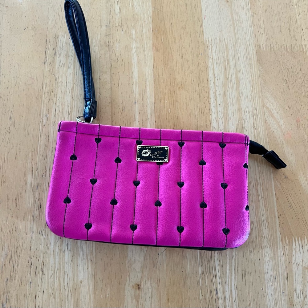 BETSEY JOHNSON Double Pouch Wristlet In Hot Pink - Picture 2 of 9